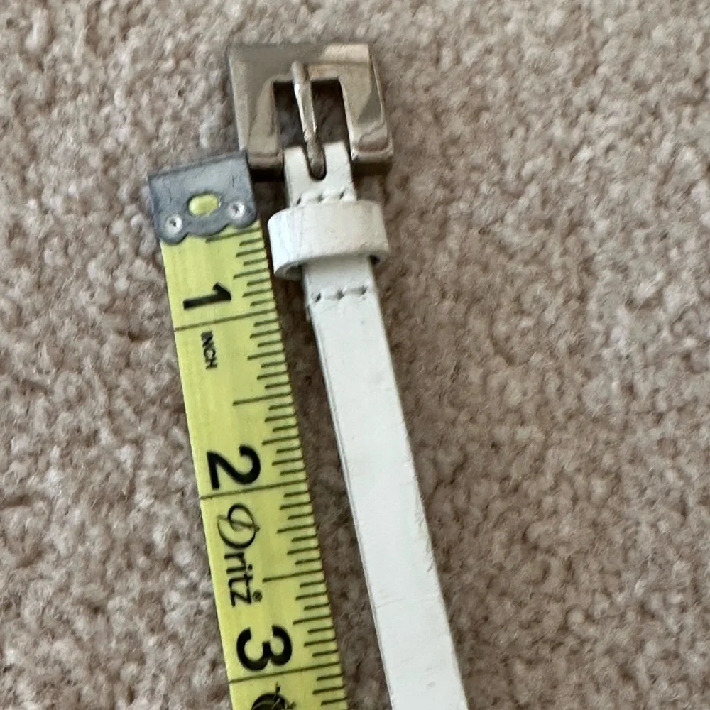 Worth Woman’s Leather White Belt, Sz S (0,5x34,5).